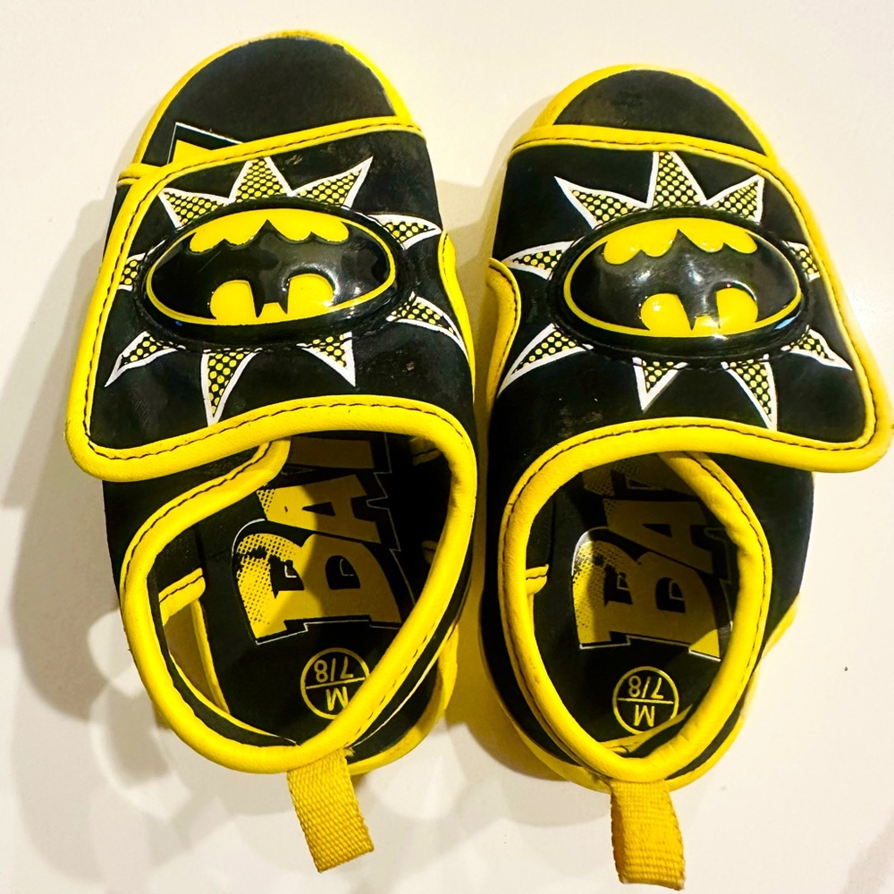 Batman Light up Sandals US7/8